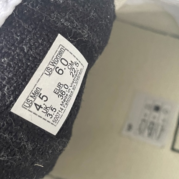 VANS Sk8-Hi Suede Blue Fog Shoes - Picture 10 of 11